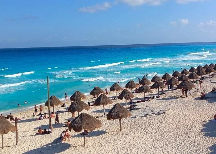 Cancún Mexico 19 Playa Delfines