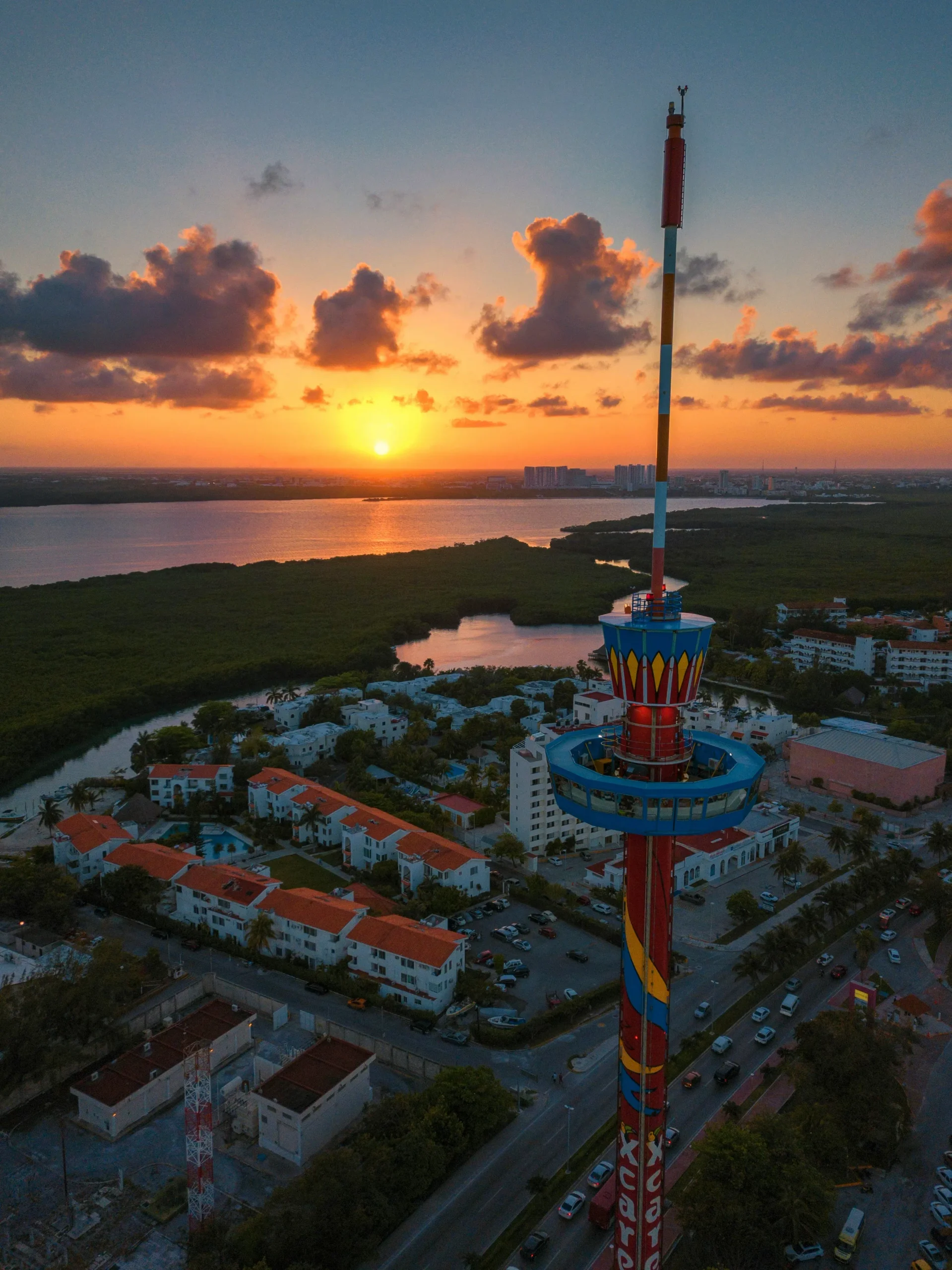 Cancún Mexico 8 Torre Escenica scaled